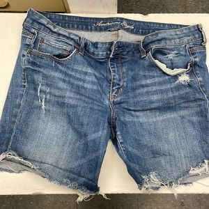 American eagle shorts size 18
